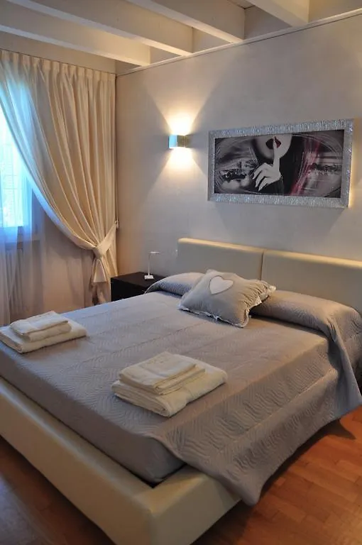 Apartamento Belvedere Home Desenzano del Garda