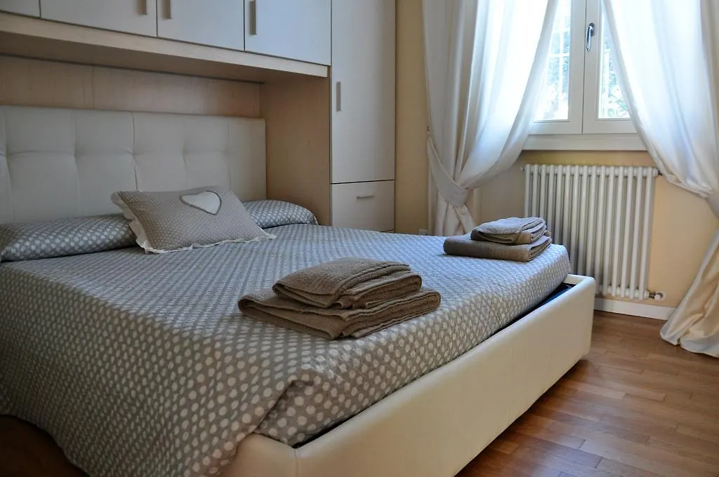 Apartment Belvedere Home Desenzano del Garda Italy